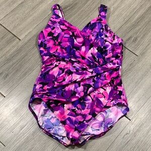 Miraclesuit Pink, Purple, Black Floral V-Neck One Piece Swimsuit size 14